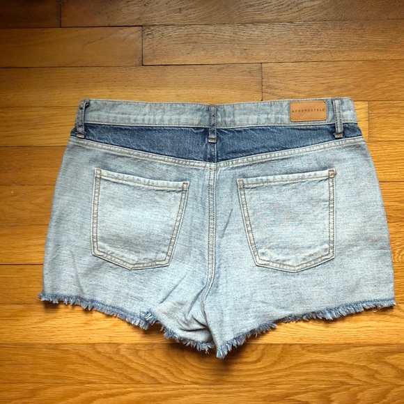 Two-Tone High Waisted Shorts - Picture 2 of 3